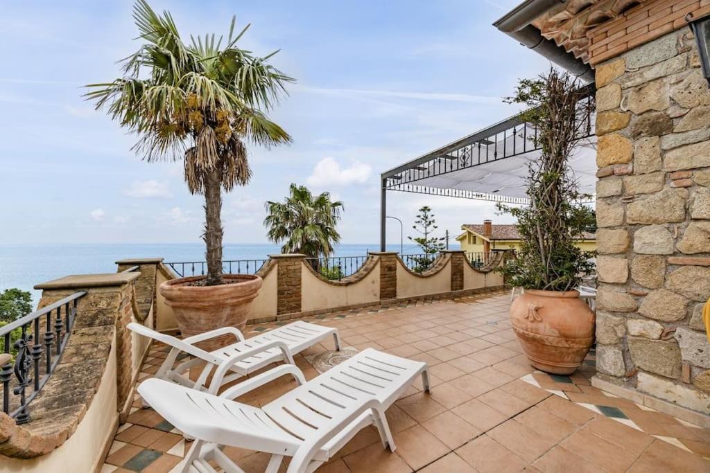 La Villa Di Nonna Angela Pisciotta Exterior foto
